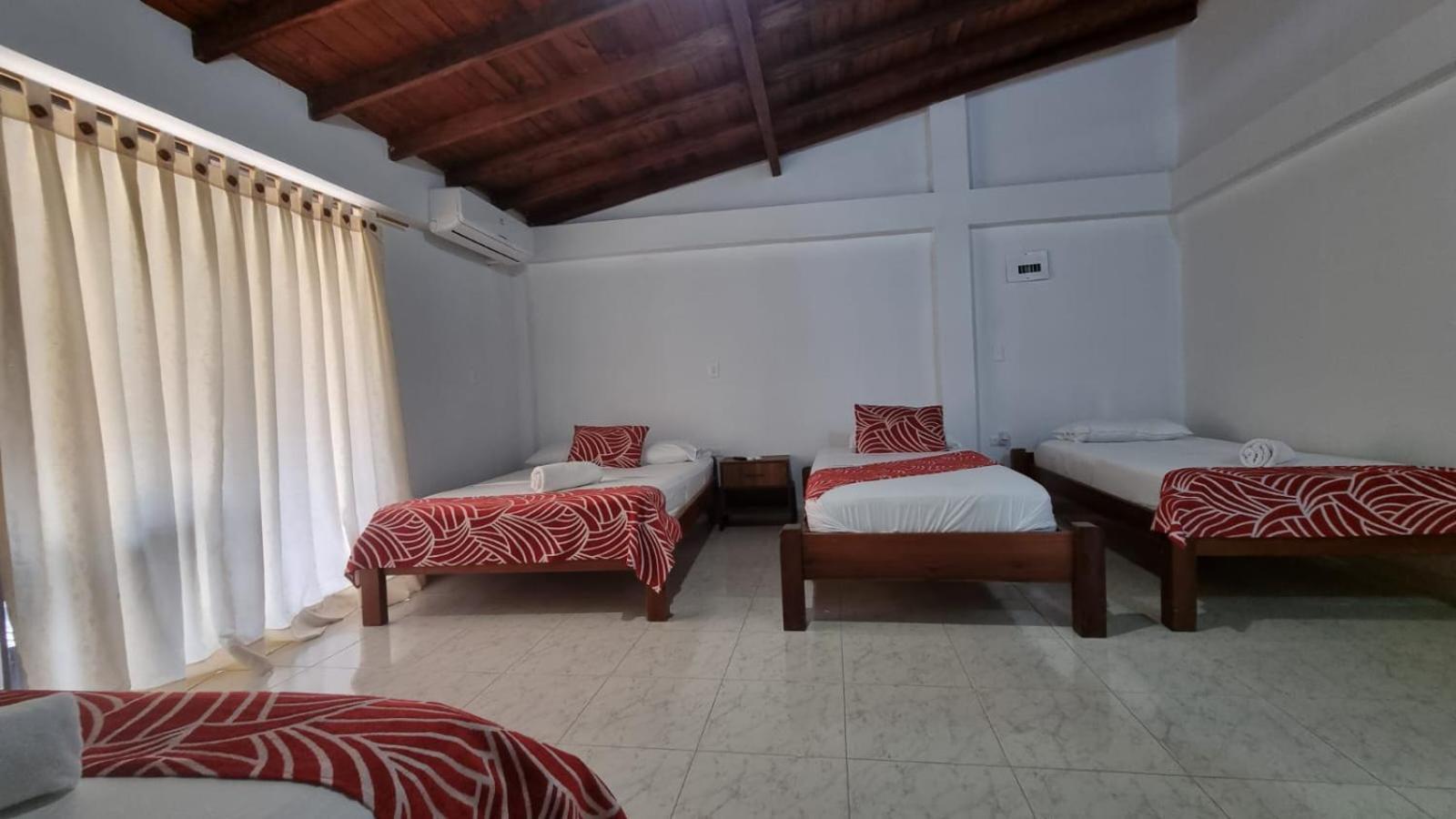 Hotel Bahia Yubarta Баия-Солано Экстерьер фото
