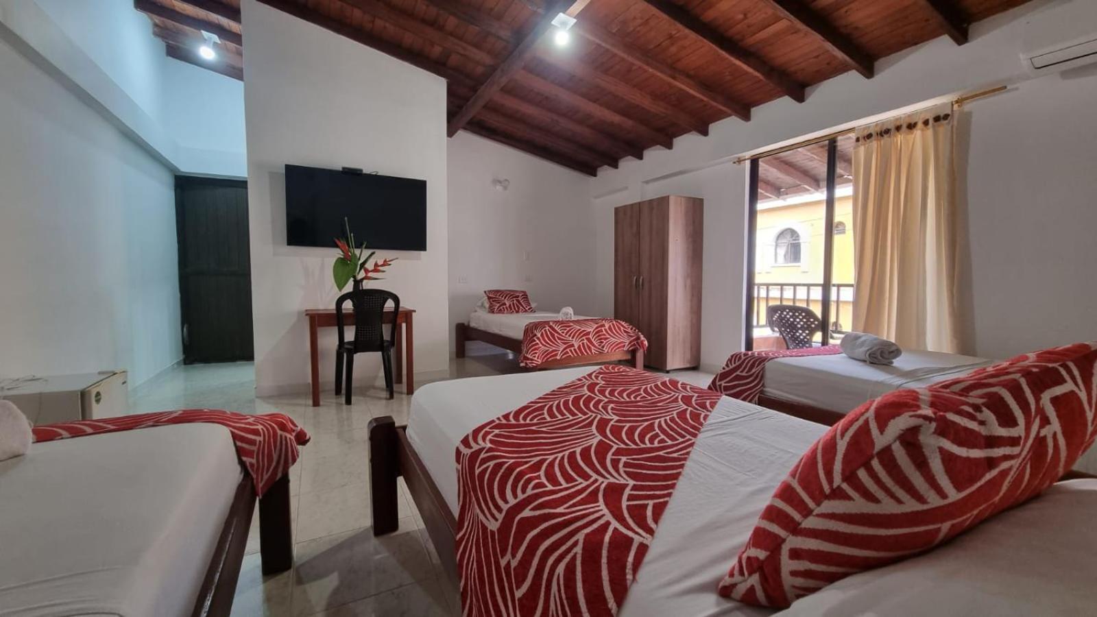 Hotel Bahia Yubarta Баия-Солано Экстерьер фото